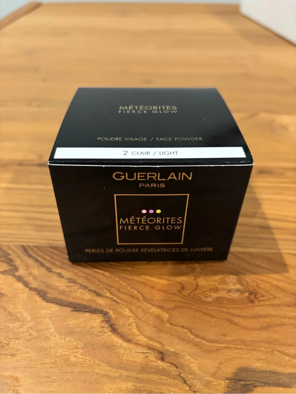 Guerlain Meteorites Face Powder (Shade Light). Violet scent.